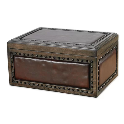 The Nottingham - Wood & Leather humidor with hammered nail design